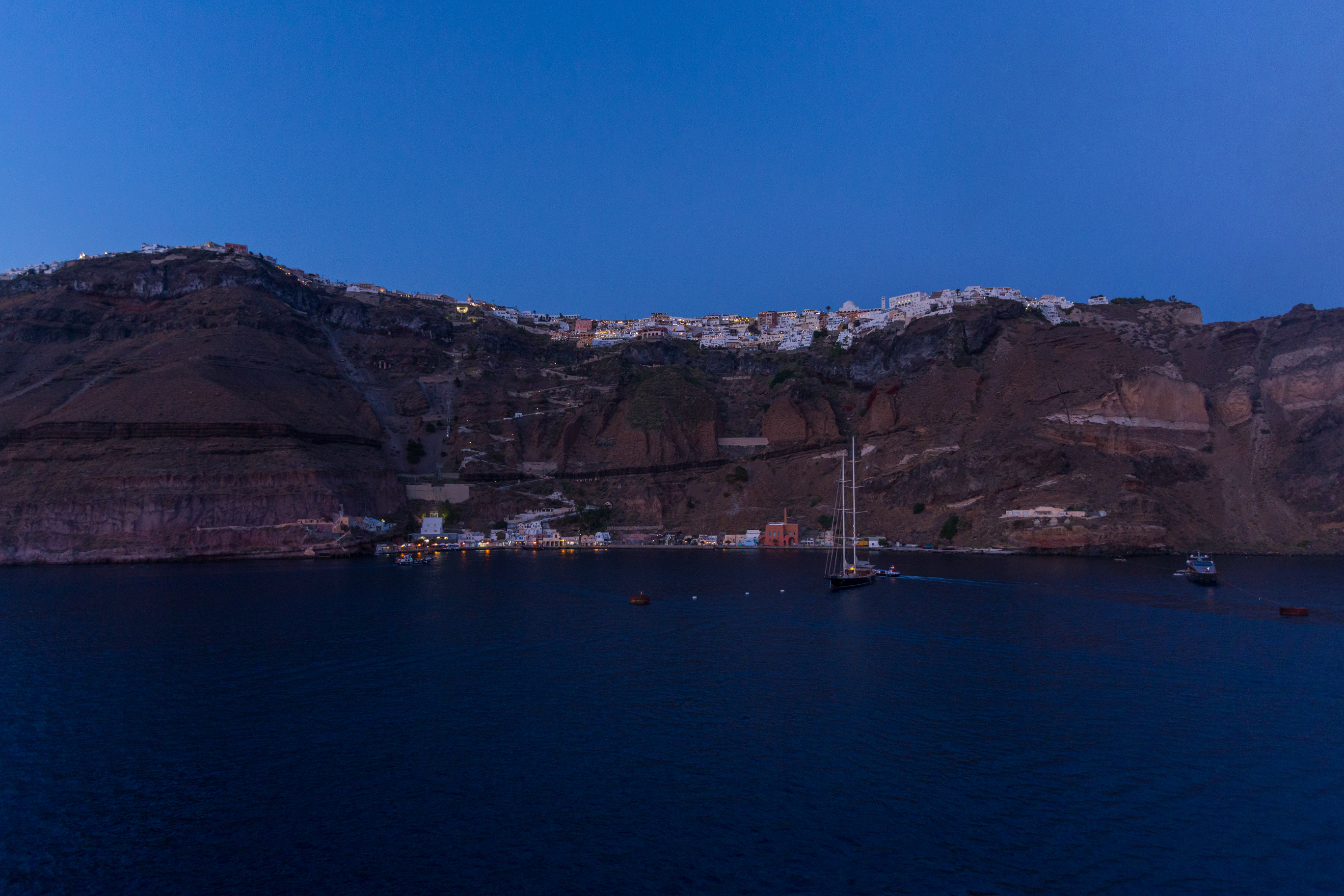 GRATN - Santorini - The Island from the Sea - Credits Celestyal Cruises.JPG